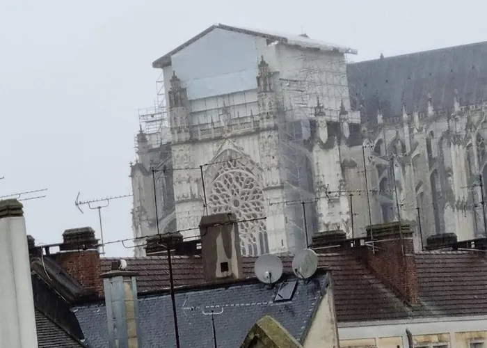 Magnifiquet3 Hyper Centre Design Confort *